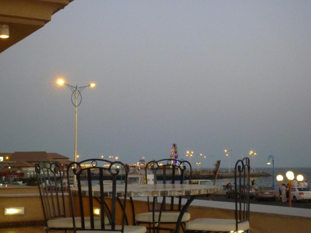 Al Borg Al Watheer Hotel Jizan Eksteriør billede